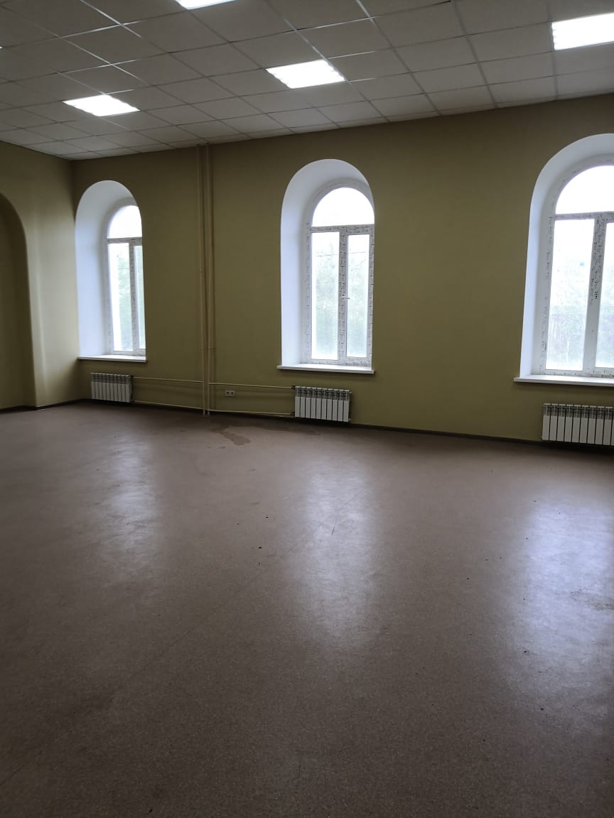 Сдается отдельно стоящее здание 2000 м² в центре г. Серпухов, ул. 1-я Московская 42/8