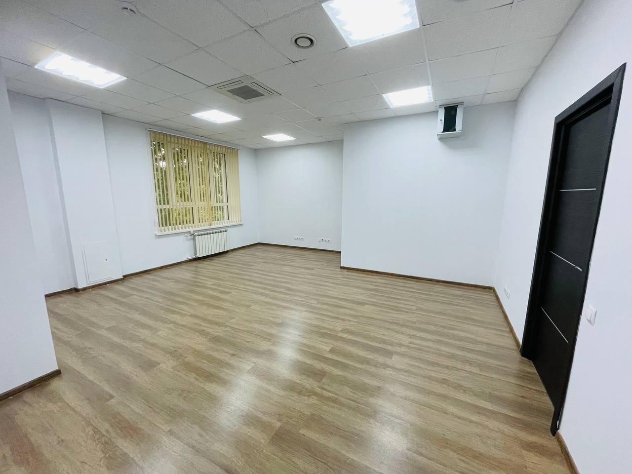 Сдаётся офис, 438 м²